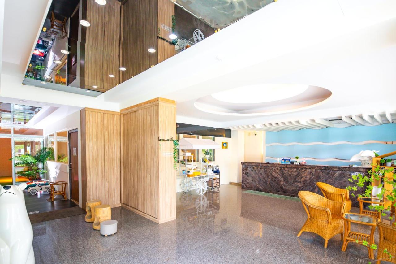 Lovestar Lakeside Hotel - Stars Building Nanwan Exterior photo